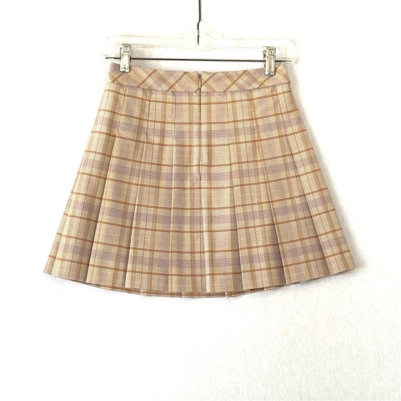Aritzia Sunday Best Olive Micro Pleated Skirt - Picture 6 of 11